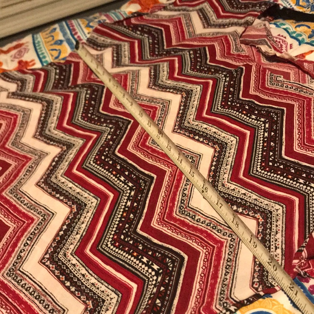 Red Chevron Top - Picture 3 of 6